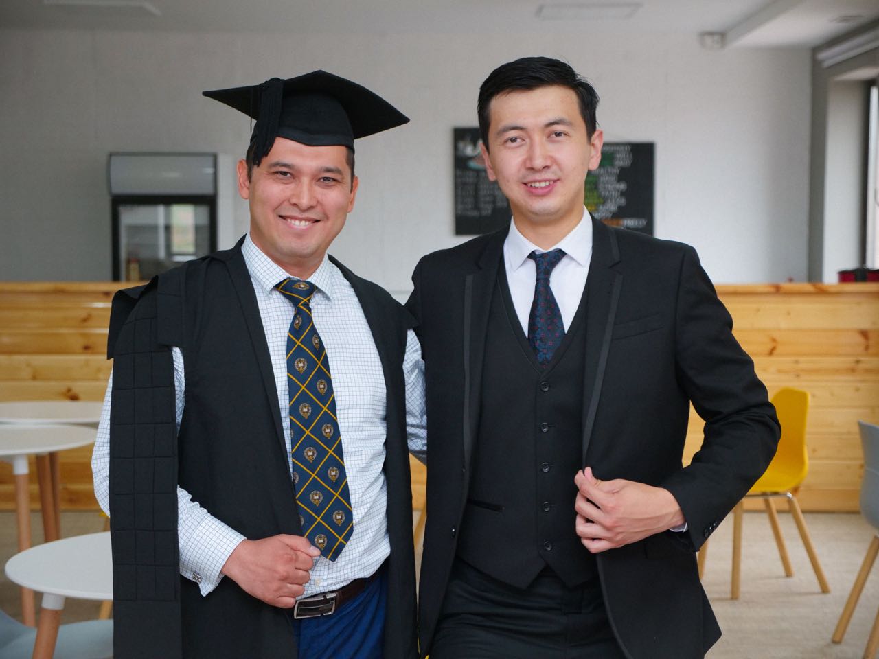 Выпускники Оксфорда и Кембриджа подготовят казахстанских школьников к топ-100 вузам мира