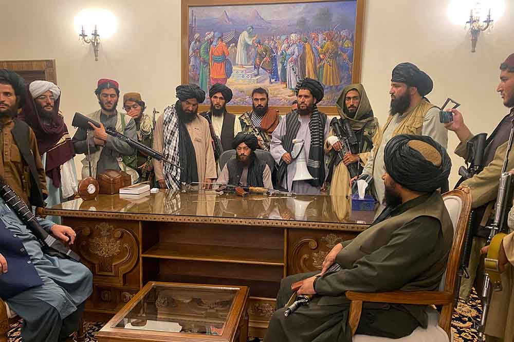 Талибы отправились в Турцию с первым официальным визитом