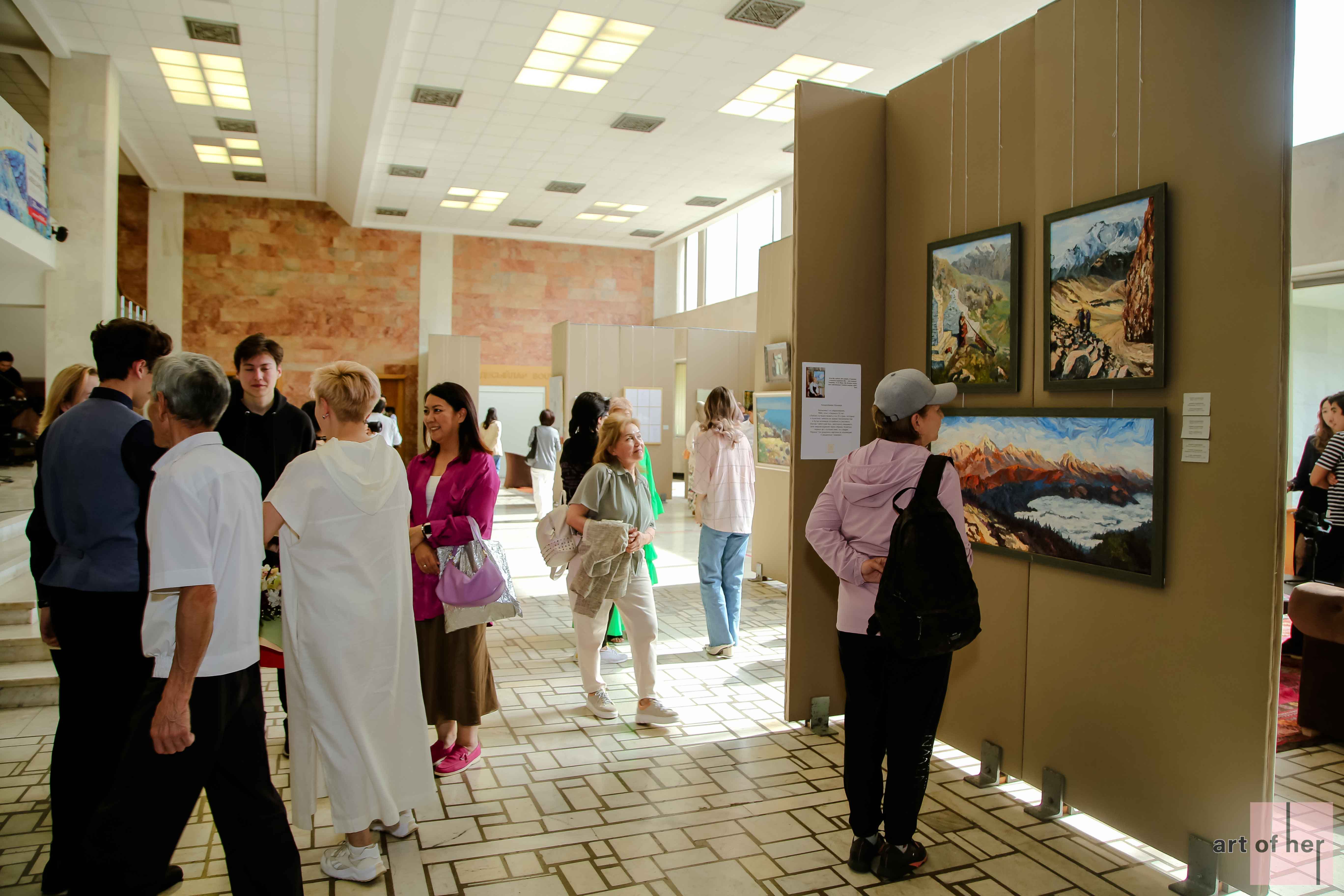 В Алматы прошла передвижная выставка «Искусство для трансформации сознания»