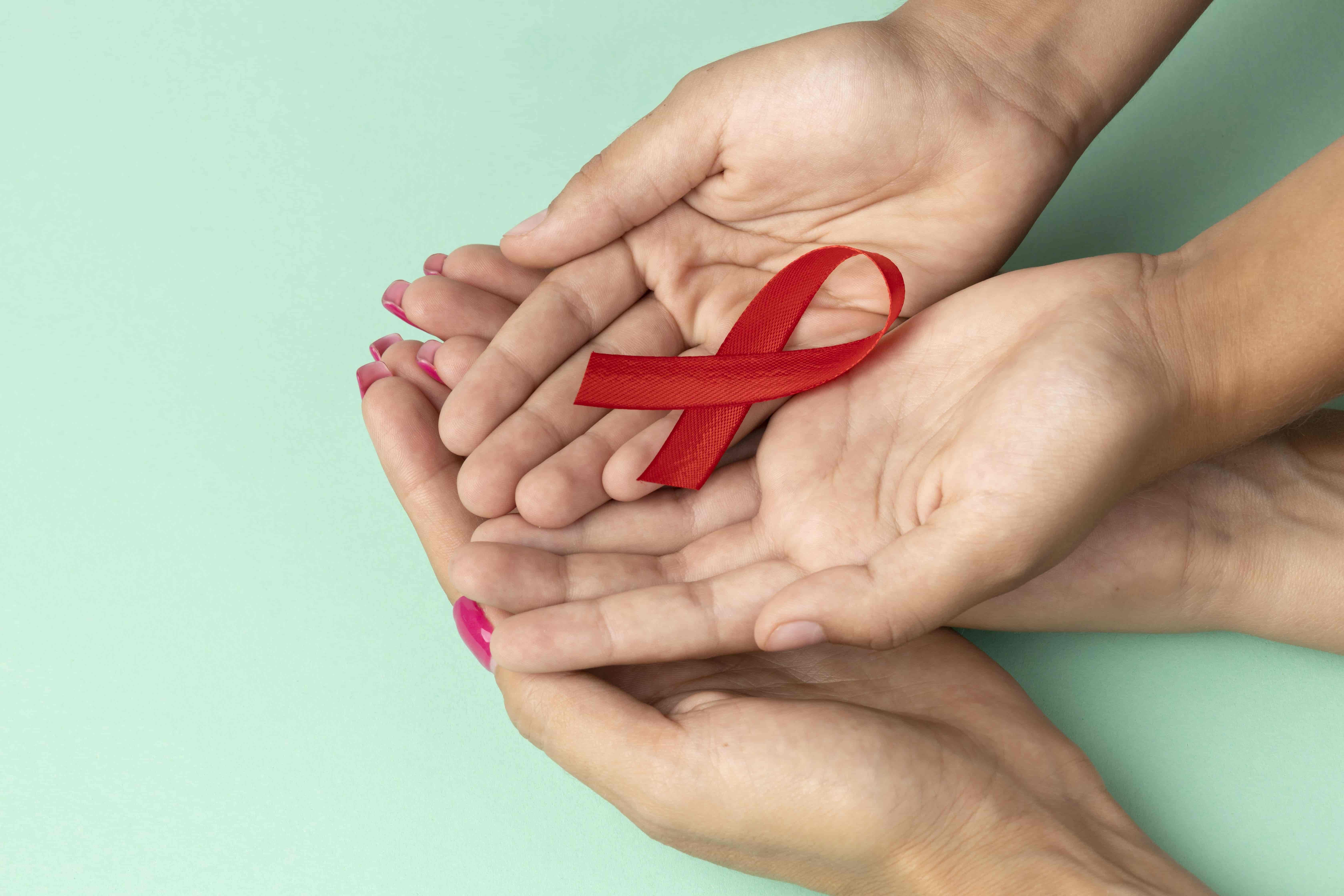 Казахстанцы с положительным ВИЧ-статусом теперь могут быть опекунами