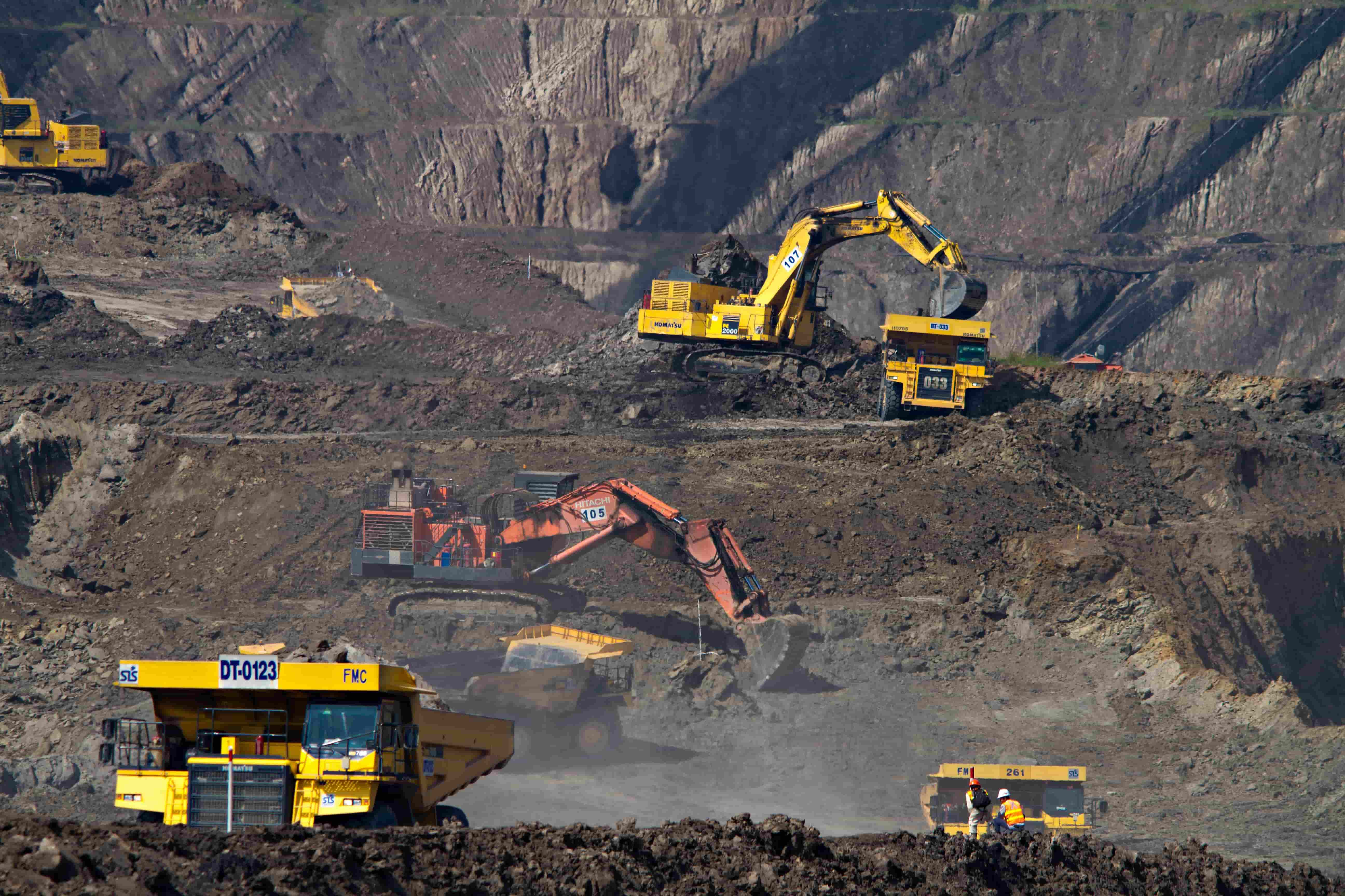 Уголь в Казахстане предложили продавать через маркетплейсы и банковские приложения 
