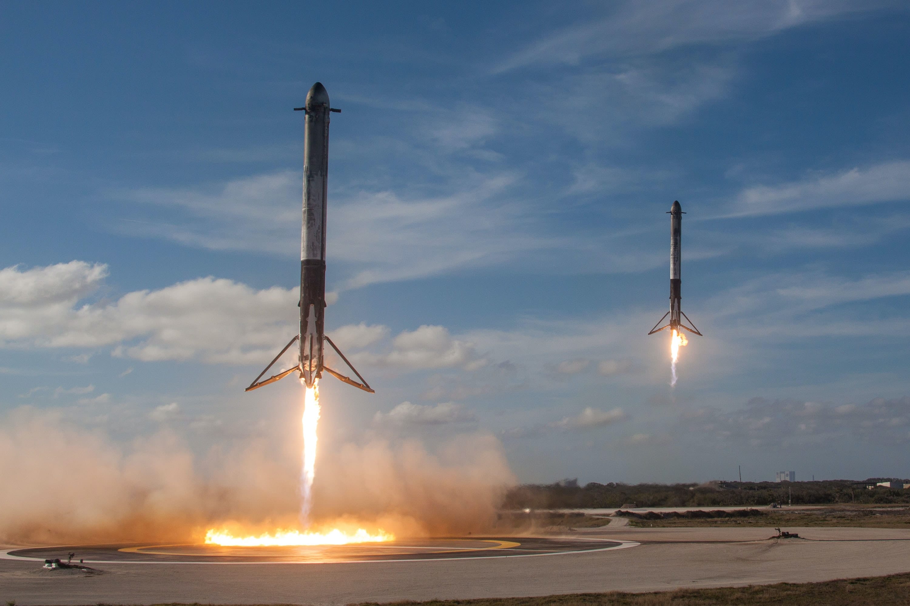 SpaceX запустила самую мощную ракету в космос в рамках секретной миссии