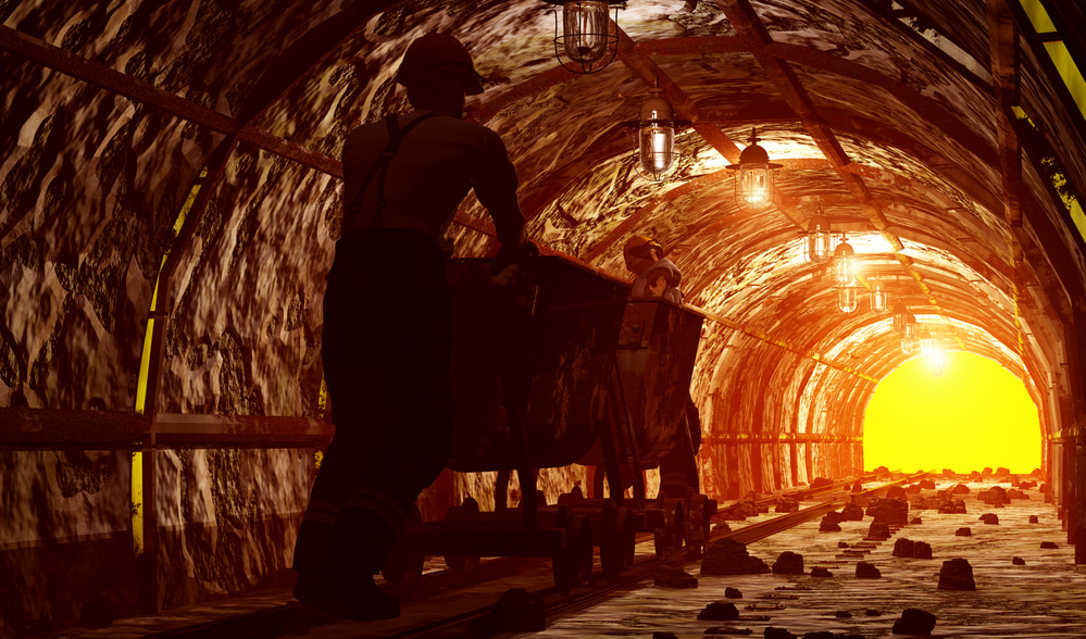 При выбросе газа в шахте Карагандинской области погибло пять человек