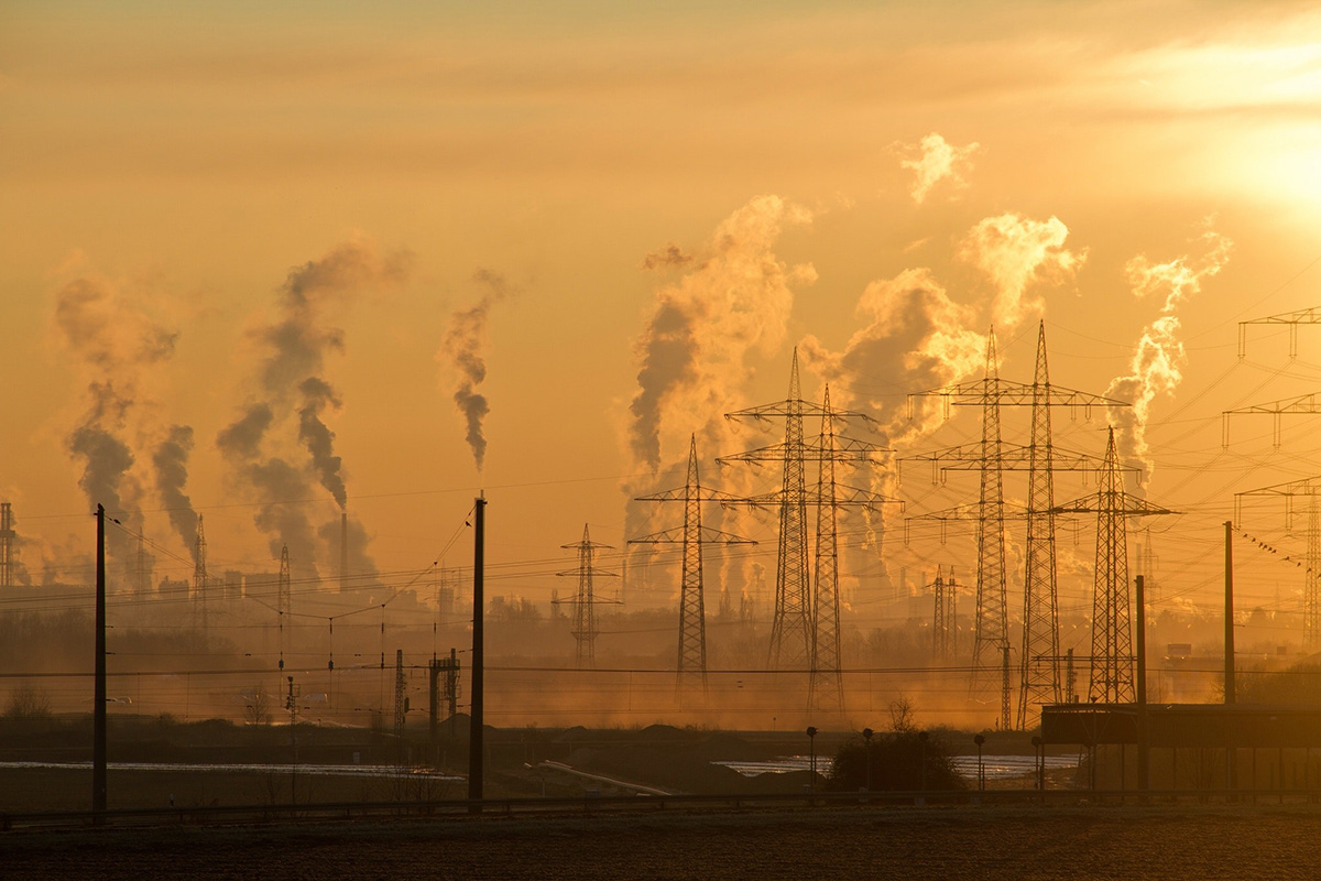 Какие обязательства принял на себя Казахстан, подписав Парижское соглашение по изменению климата в 2016 году?
